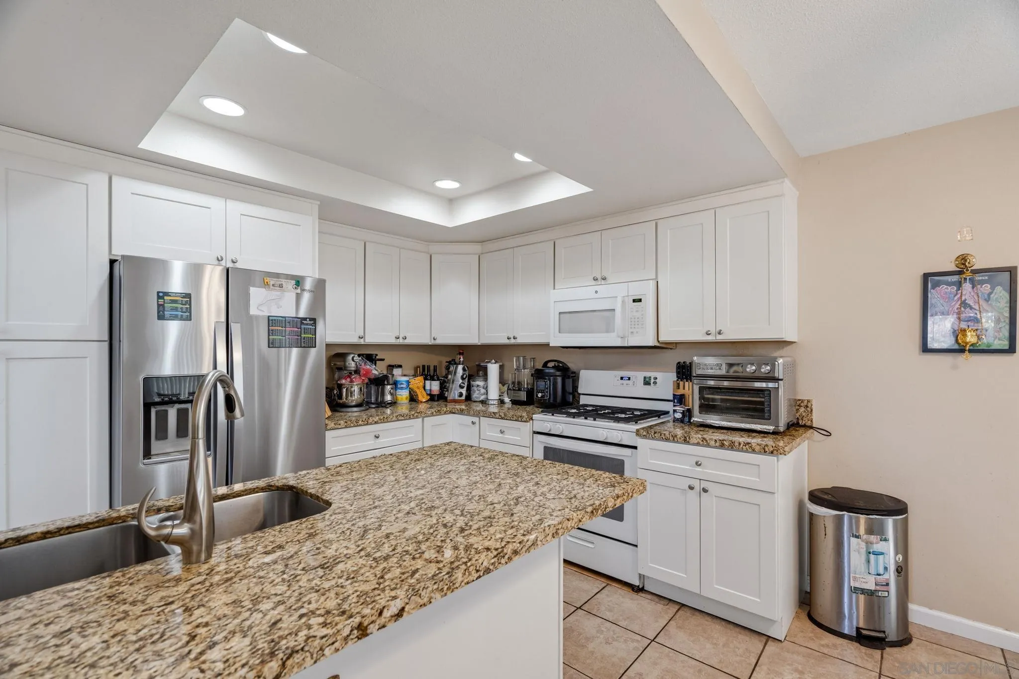 https://cdn.realtyfeed.com/cdn/127/260018433/8b459bec1582e898d07d71dc0db2facd.webp
