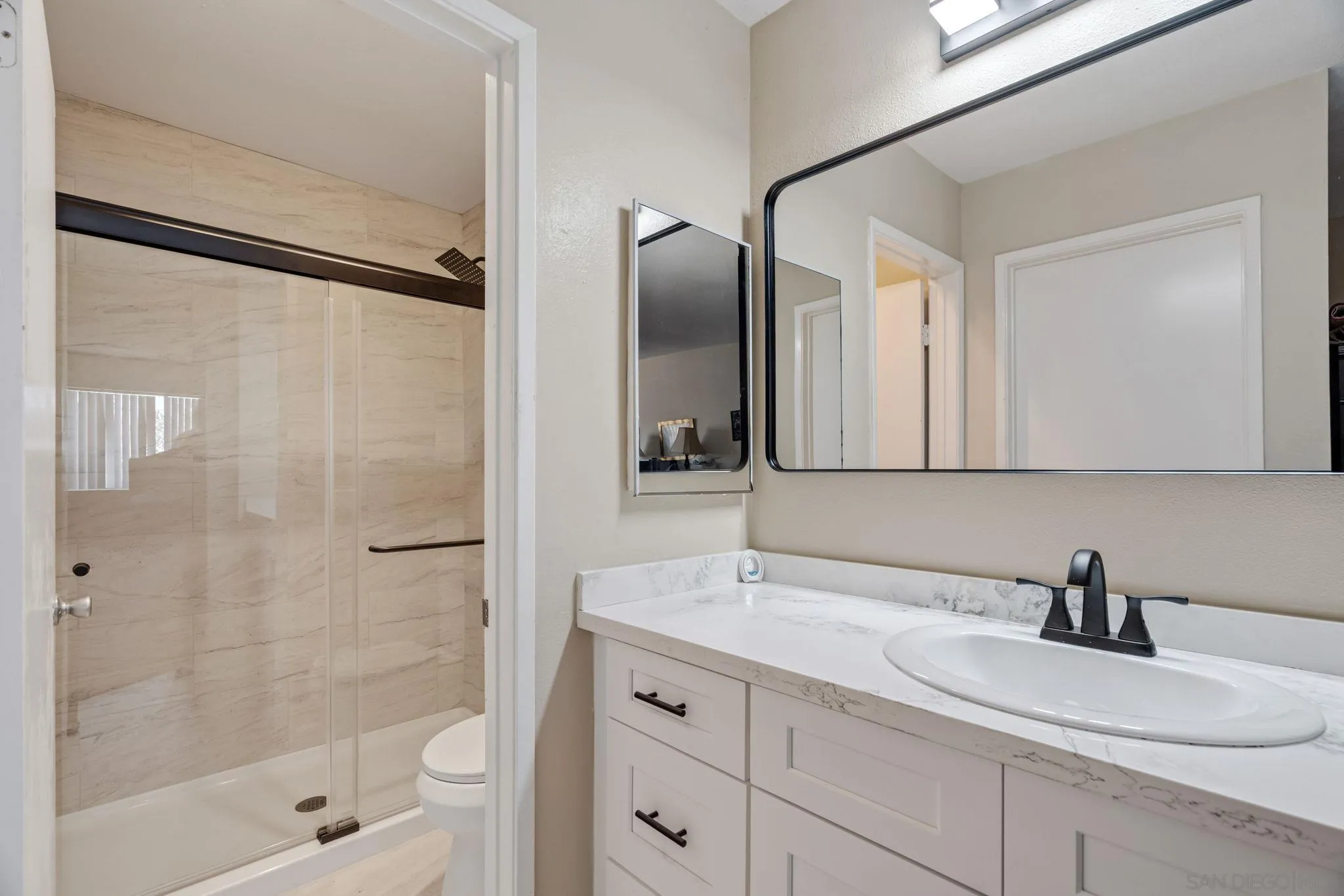 https://cdn.realtyfeed.com/cdn/127/260018433/f9ae1d101f10e171a715fb890459b34b.webp