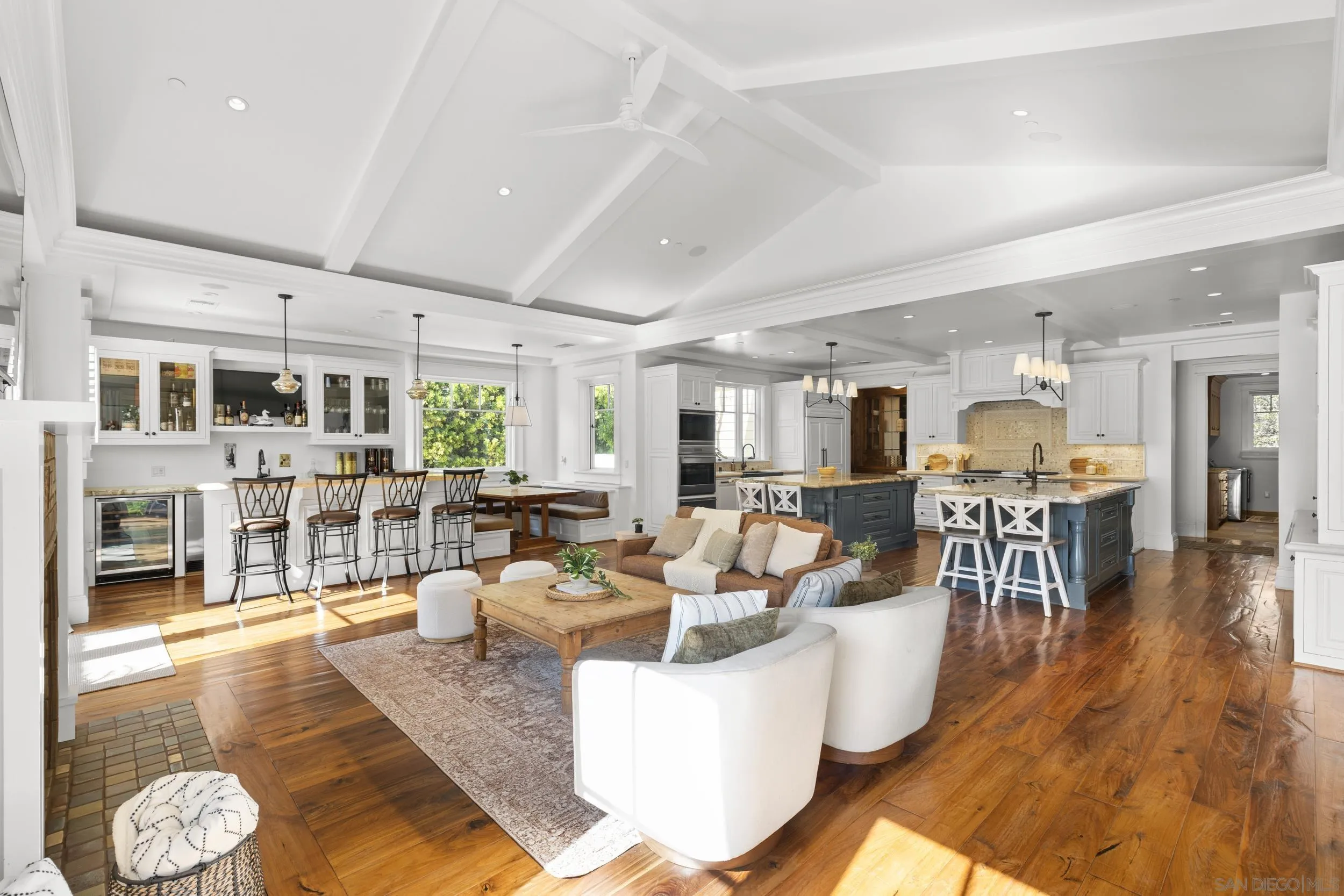 https://cdn.realtyfeed.com/cdn/127/260018439/2ab7232381392f647615f3b86f0be712.webp