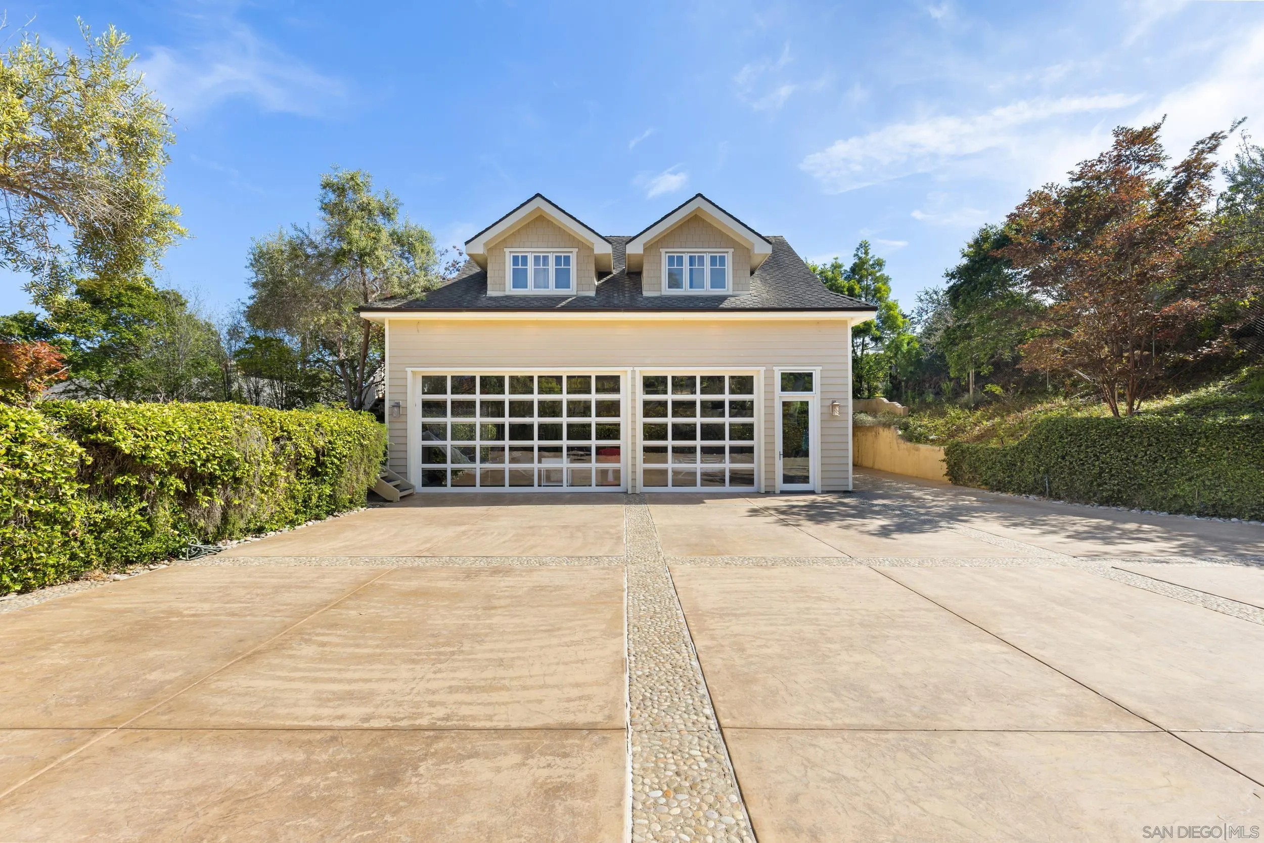 https://cdn.realtyfeed.com/cdn/127/260018439/4dd50f2a8ac923acaae755131ff646a5.webp