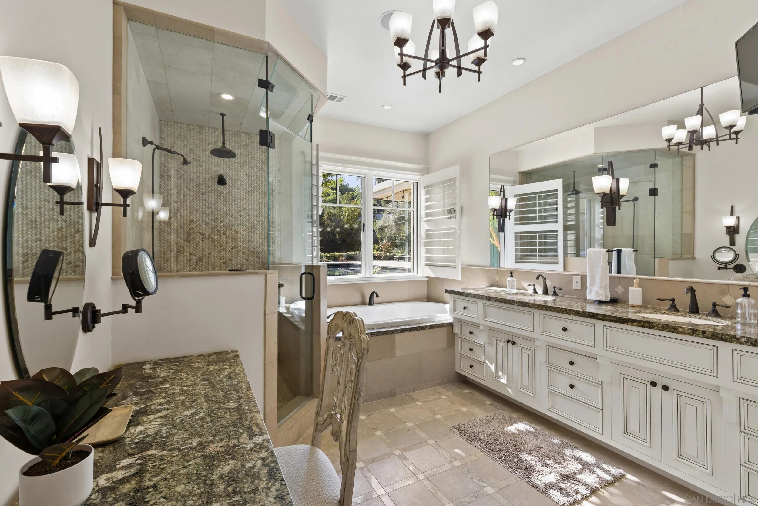 https://cdn.realtyfeed.com/cdn/127/260018439/630a668f97f868cae476f2622d0ba5c4.webp