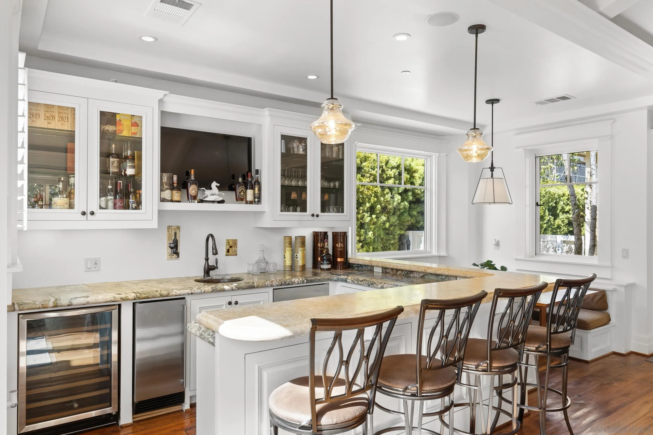 https://cdn.realtyfeed.com/cdn/127/260018439/6c848f50286f39f8e20167174f5956d1.webp