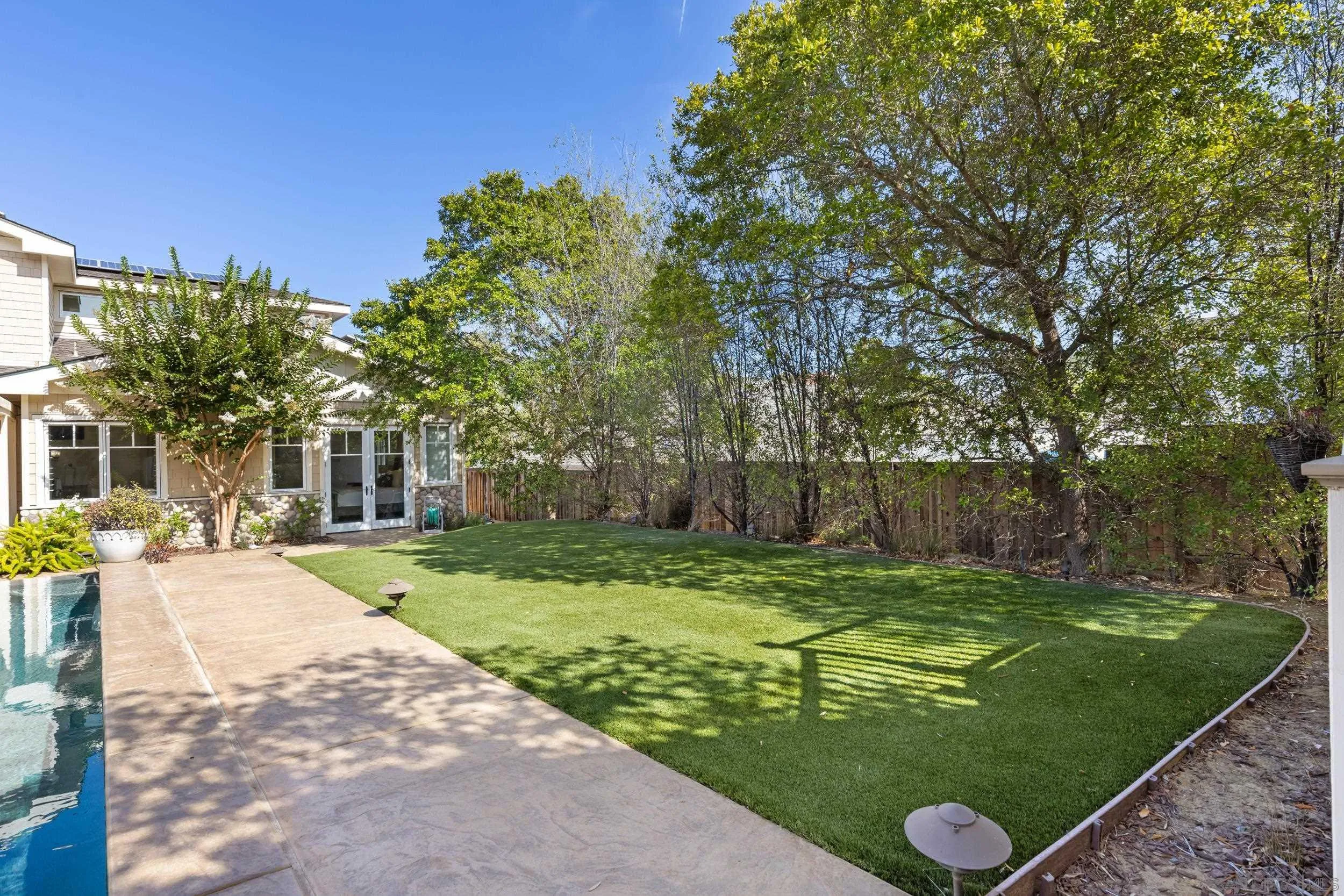 https://cdn.realtyfeed.com/cdn/127/260018439/6e7cbf6574e5c9381e40410d76c336ca.webp