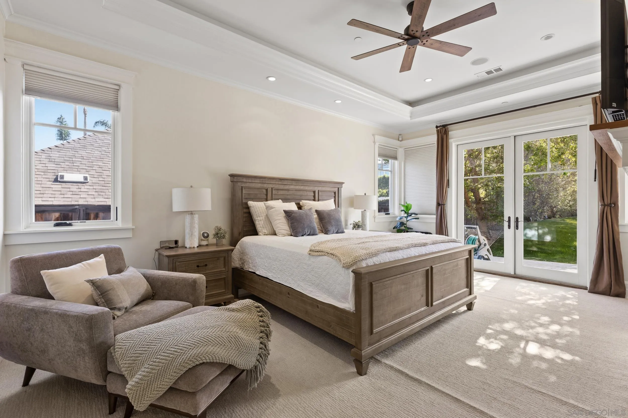https://cdn.realtyfeed.com/cdn/127/260018439/94fadda653375960a64ea340ca4e25d1.webp