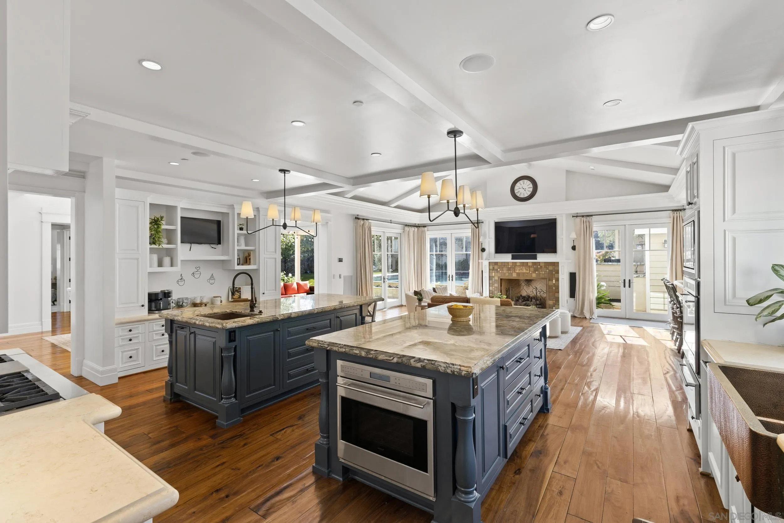https://cdn.realtyfeed.com/cdn/127/260018439/adce3ec22b575c52fbe198c2c949c2e0.webp
