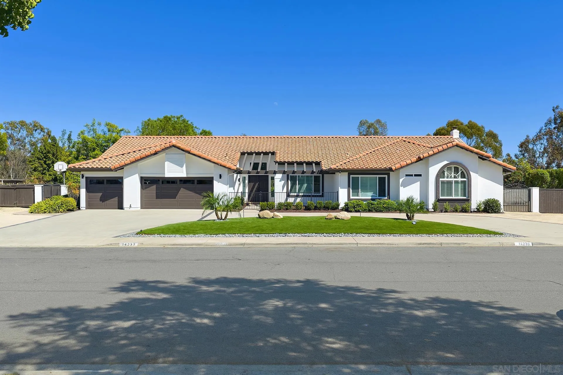 https://cdn.realtyfeed.com/cdn/127/260018447/d9caf1ac54ea8cfa84c6cb2786bcbde9.webp