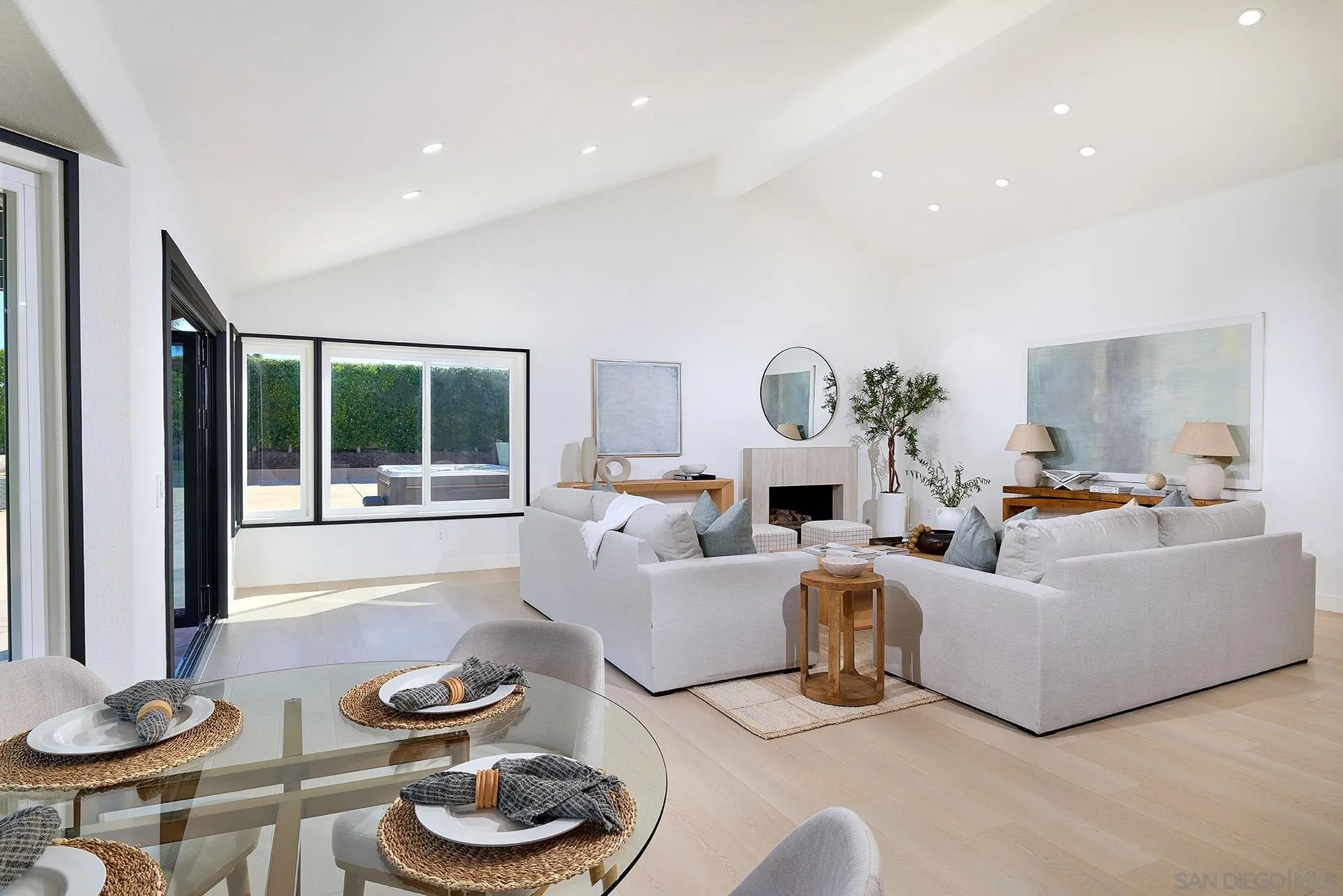 https://cdn.realtyfeed.com/cdn/127/260018447/eb39ef4fae56fa5506879f6ac2f3362f.webp