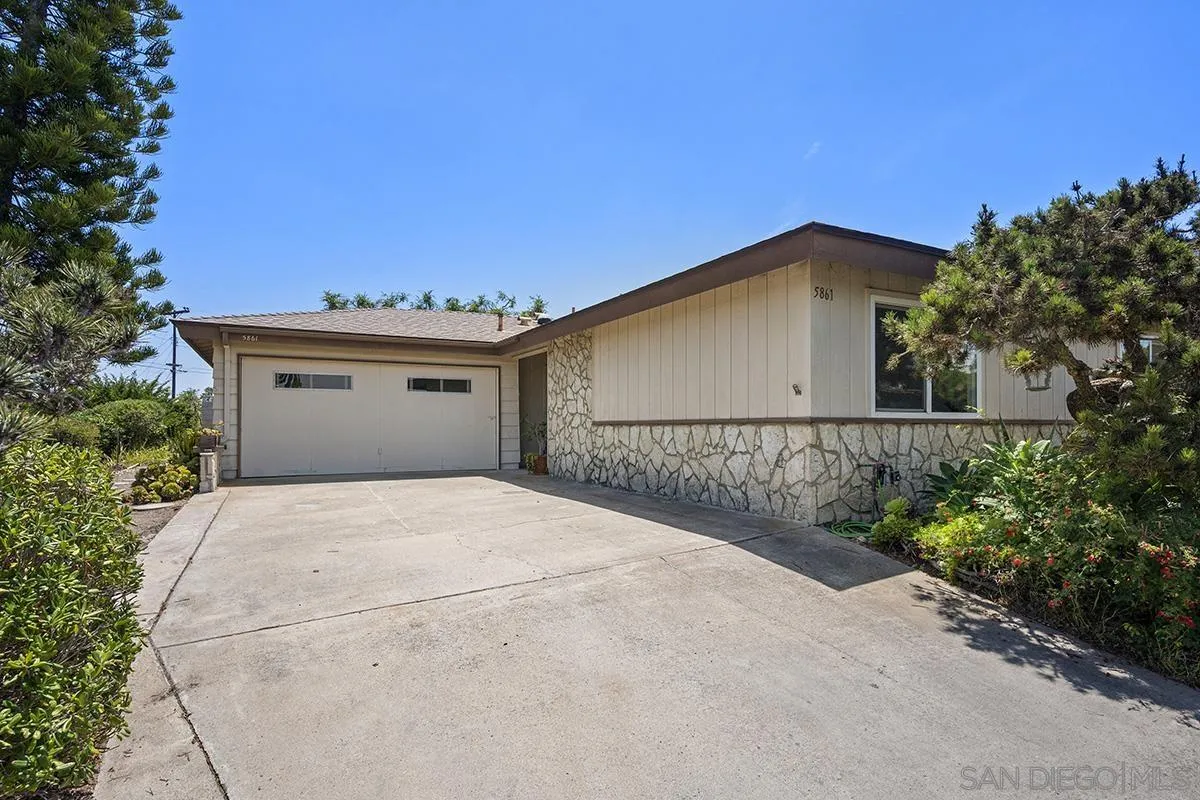 https://cdn.realtyfeed.com/cdn/127/260018449/4fb72b6a507c941165aa572feaa413b9.webp