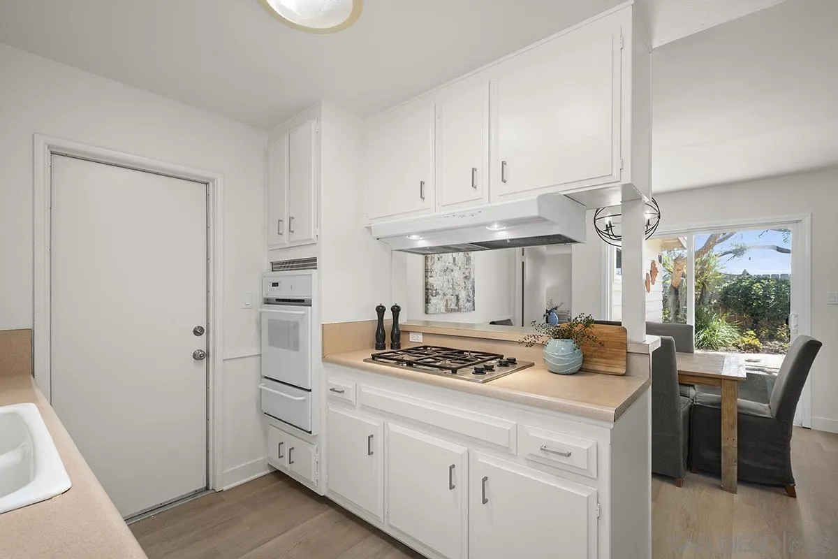 https://cdn.realtyfeed.com/cdn/127/260018449/5e96a5ef0c2646d6c4bd96e30ddbd0e2.webp