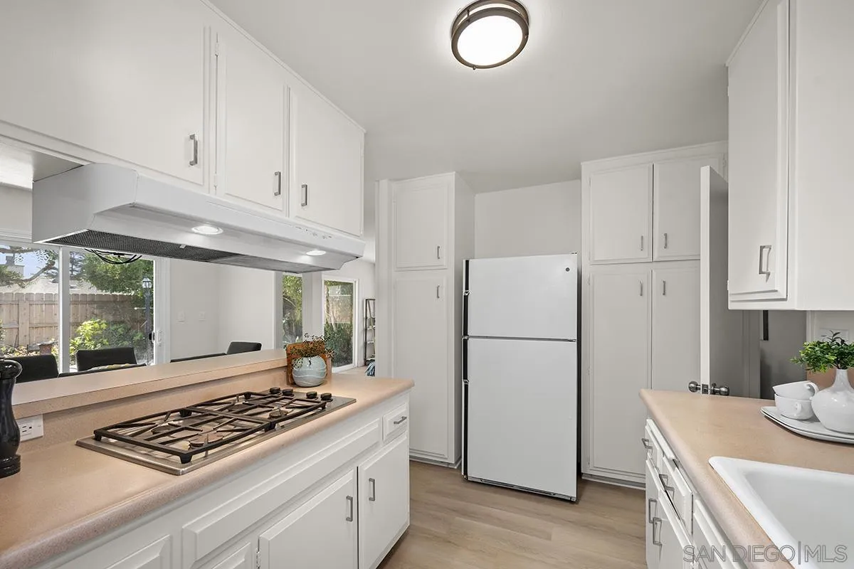 https://cdn.realtyfeed.com/cdn/127/260018449/a77104df29a3a31c97de0cb8bb1d8f7b.webp