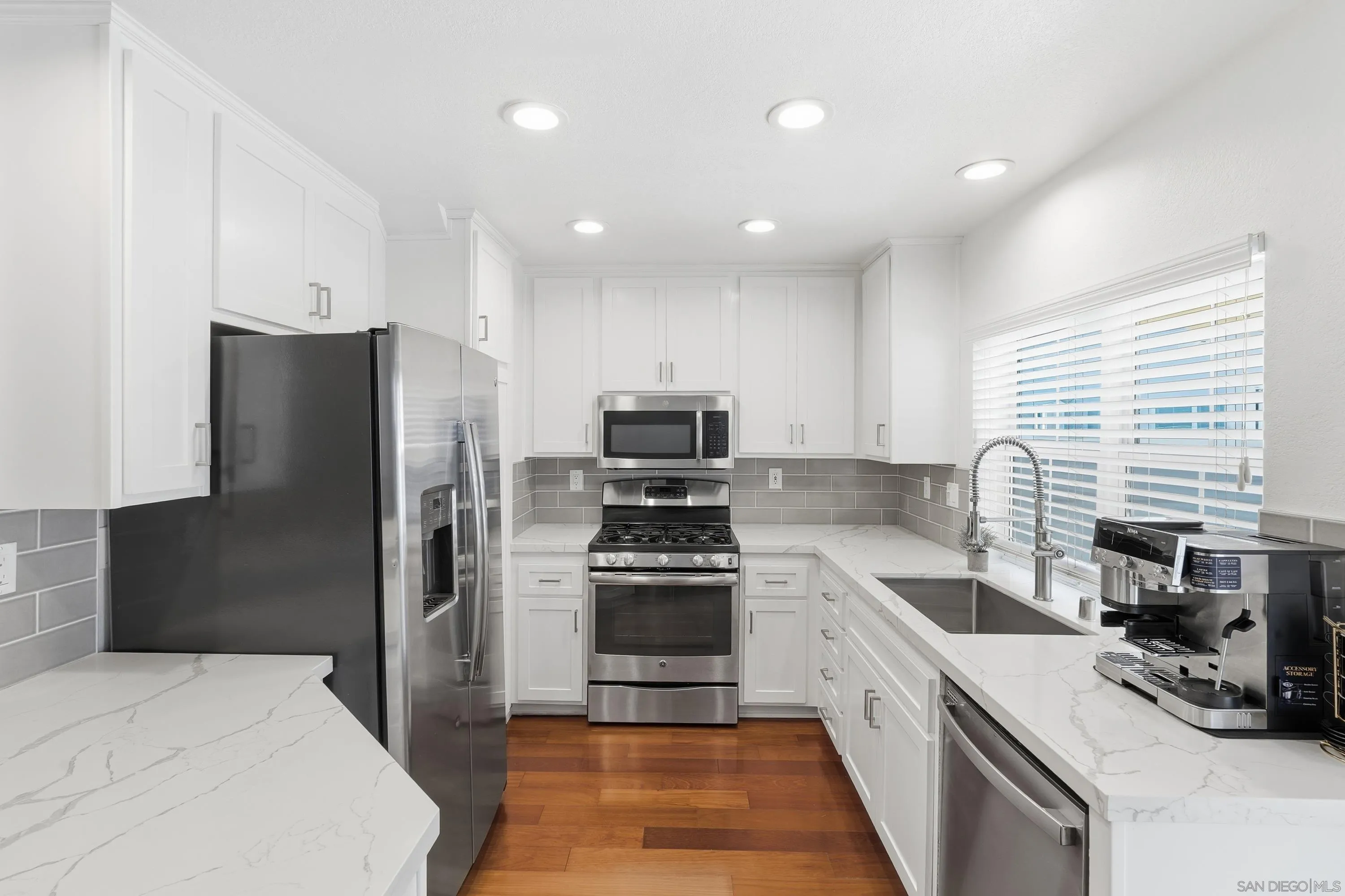 https://cdn.realtyfeed.com/cdn/127/260018450/59696d8508ea97511c4ad12a17aeebd0.webp