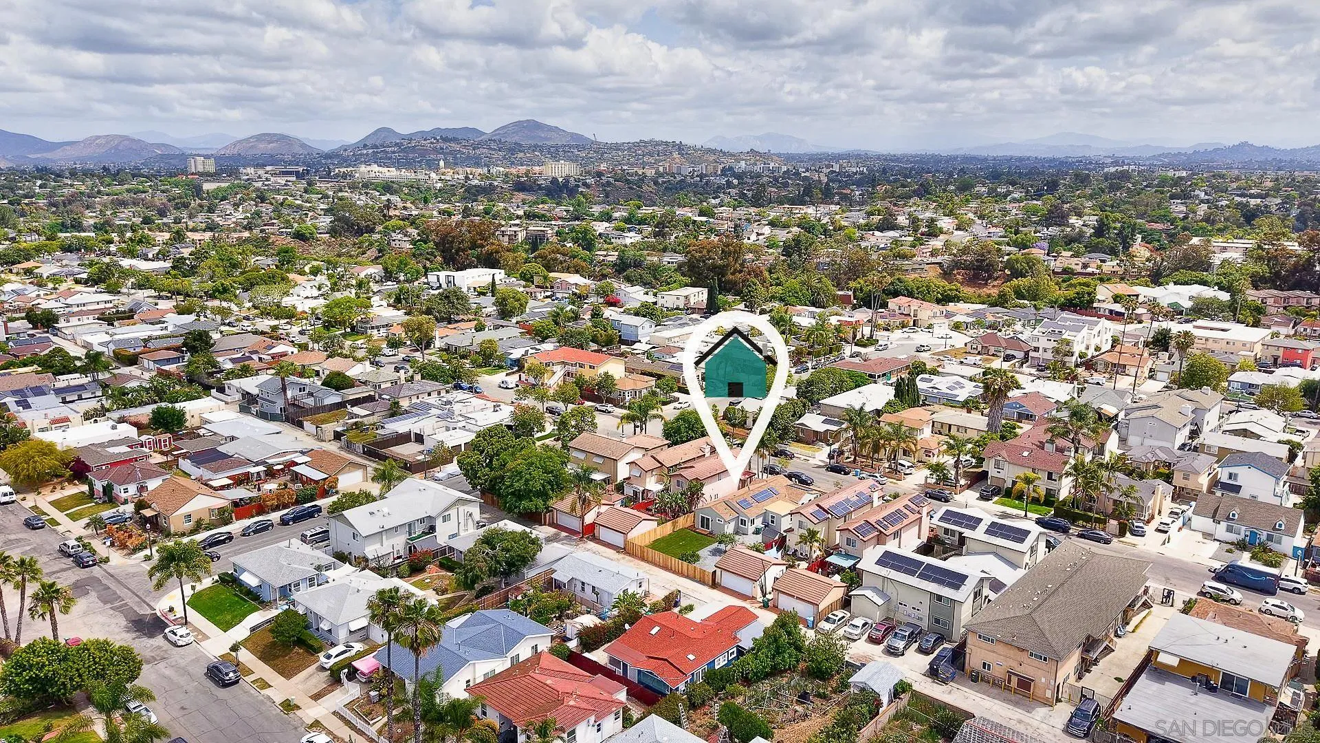 https://cdn.realtyfeed.com/cdn/127/260018453/5904a7c8ab0b620e37bda3b4bcbabc5c.webp