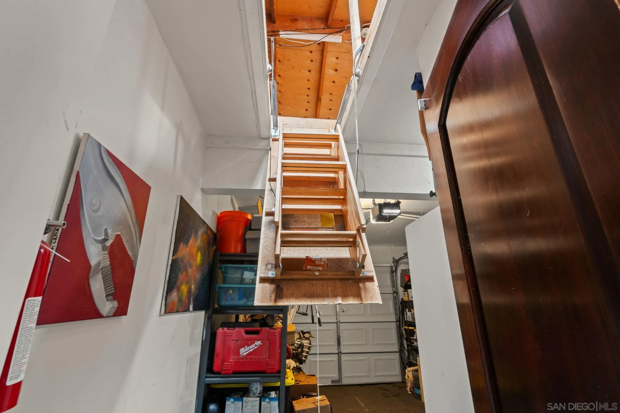 https://cdn.realtyfeed.com/cdn/127/260018454/24e4d8add64aeb18b50fbcec74f1b6fb.webp
