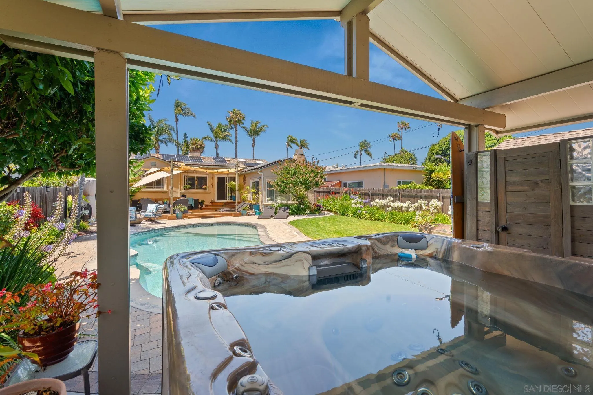 https://cdn.realtyfeed.com/cdn/127/260018454/95c4251d914d7b388ac3d586cd075570.webp