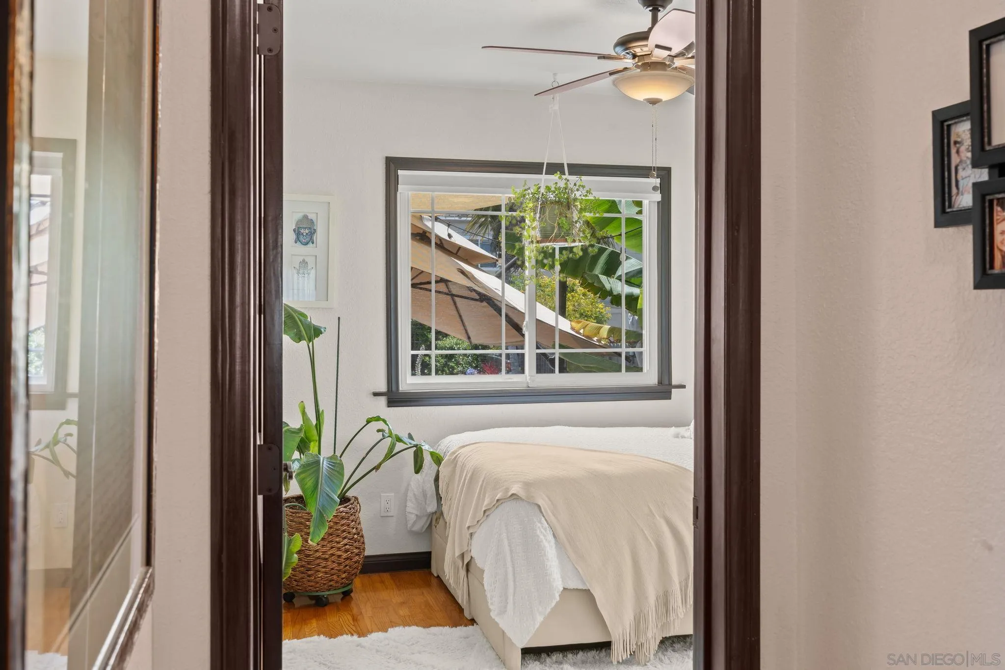 https://cdn.realtyfeed.com/cdn/127/260018454/bde8d992a429caf72c81b007ec6e8c85.webp