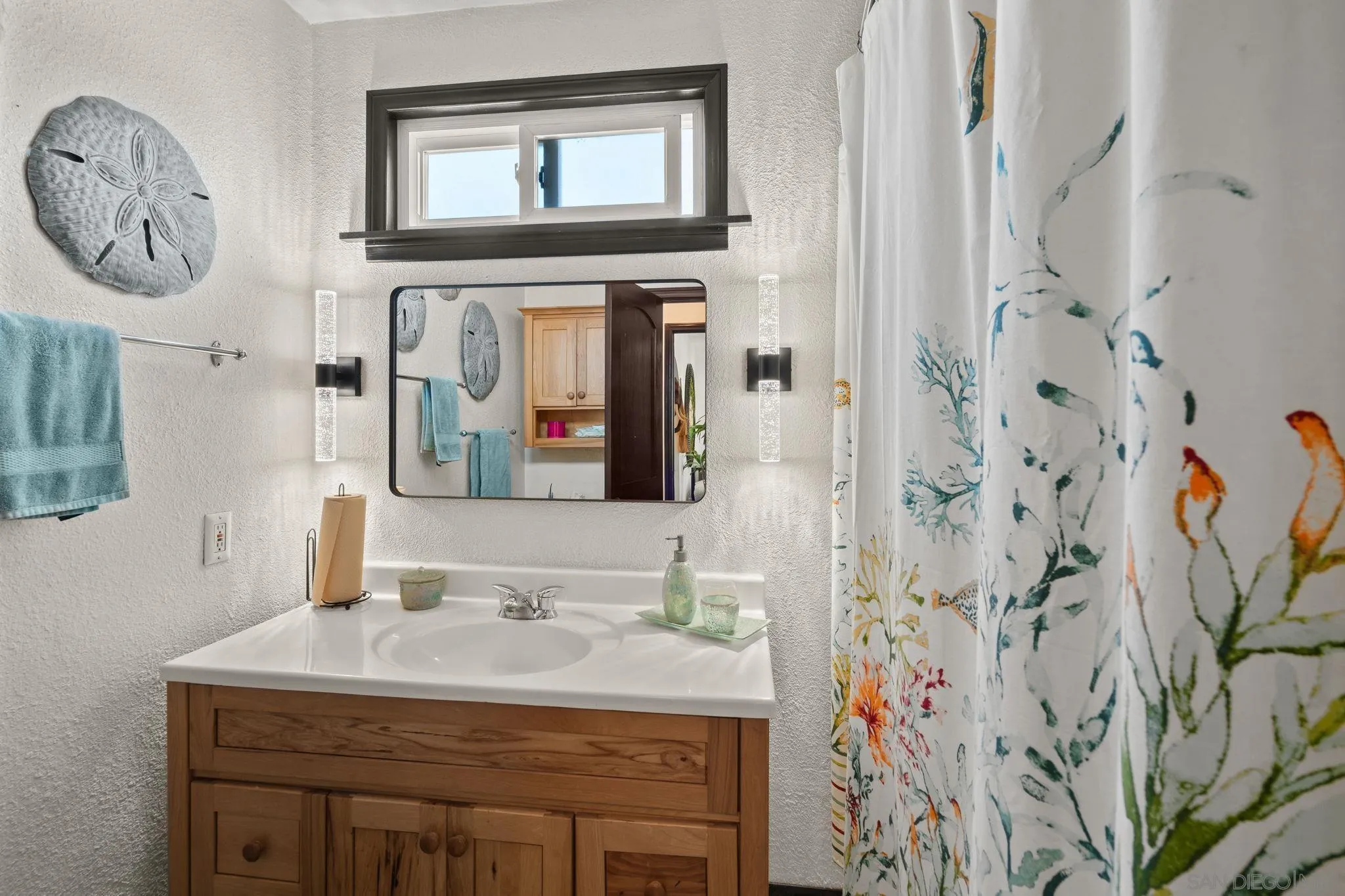 https://cdn.realtyfeed.com/cdn/127/260018454/eedbb7d4e59bd82cfcf1d9e3a00fde7f.webp