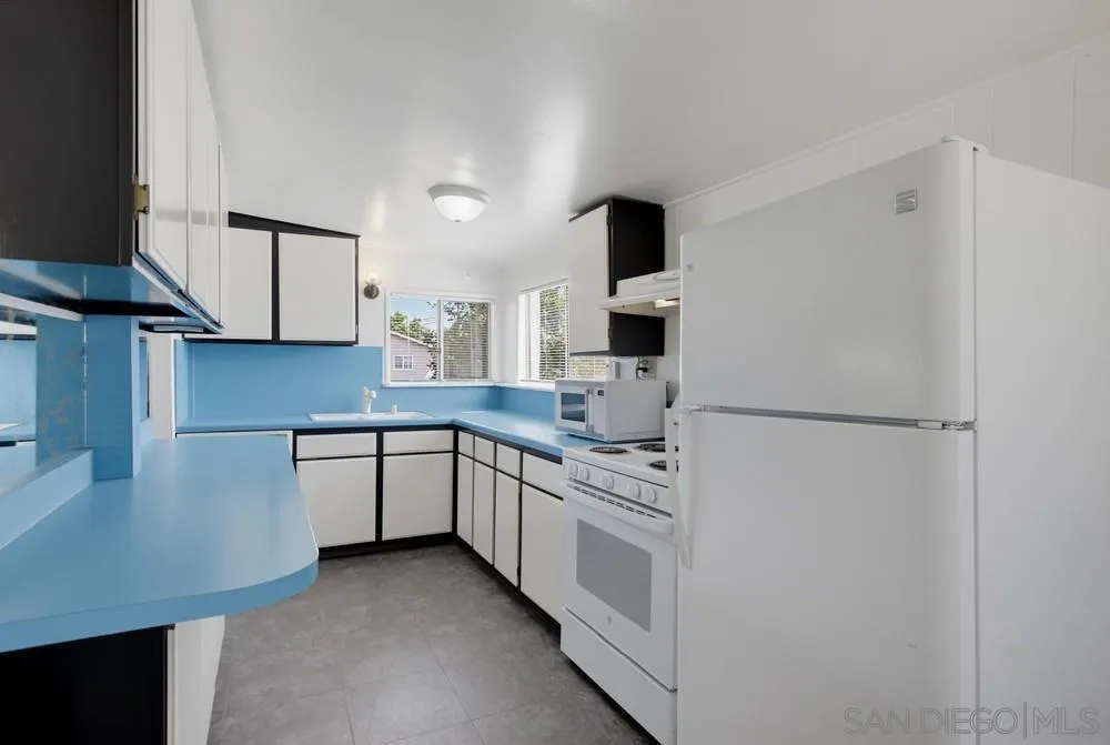 https://cdn.realtyfeed.com/cdn/127/260018464/276d35f2cf9ca843d7a9b7abac143571.webp