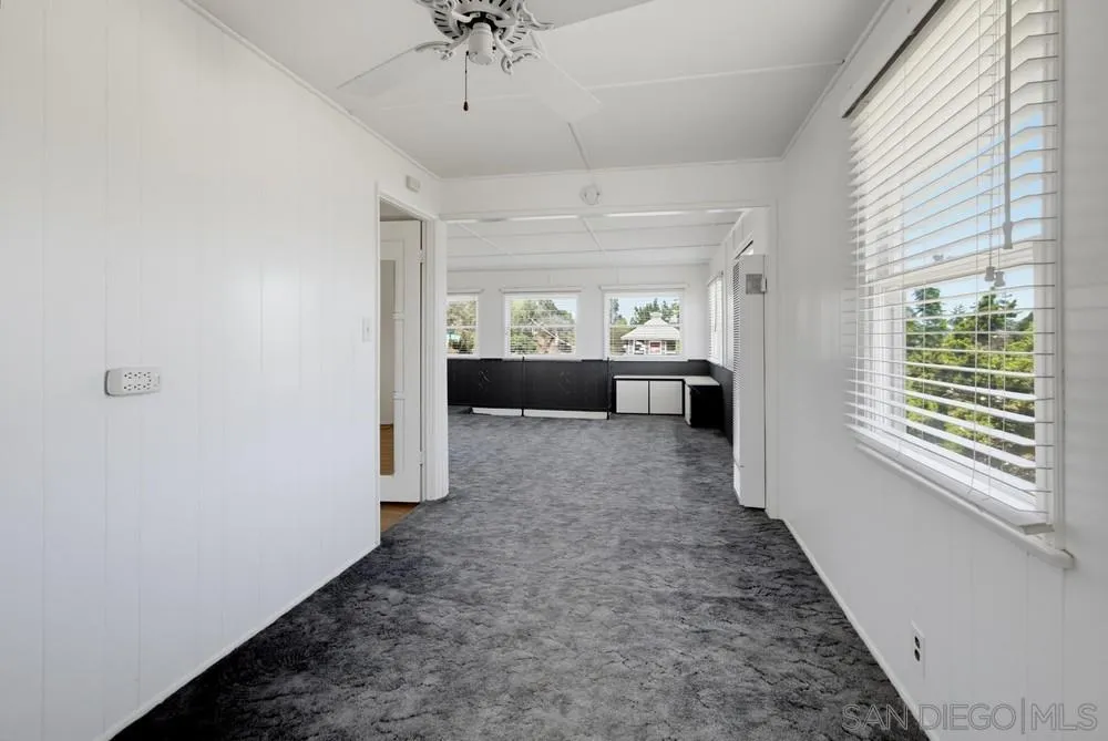 https://cdn.realtyfeed.com/cdn/127/260018464/2eaa2057295c4dd49f1ccb92a4594807.webp