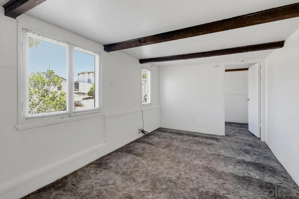 https://cdn.realtyfeed.com/cdn/127/260018464/97dee9fd783c85bac6ab379993c275b2.webp