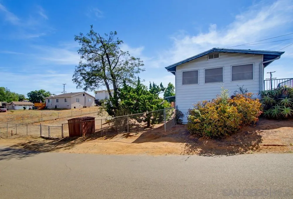 https://cdn.realtyfeed.com/cdn/127/260018464/b9fc072dfc1f805215c8963851ca7375.webp