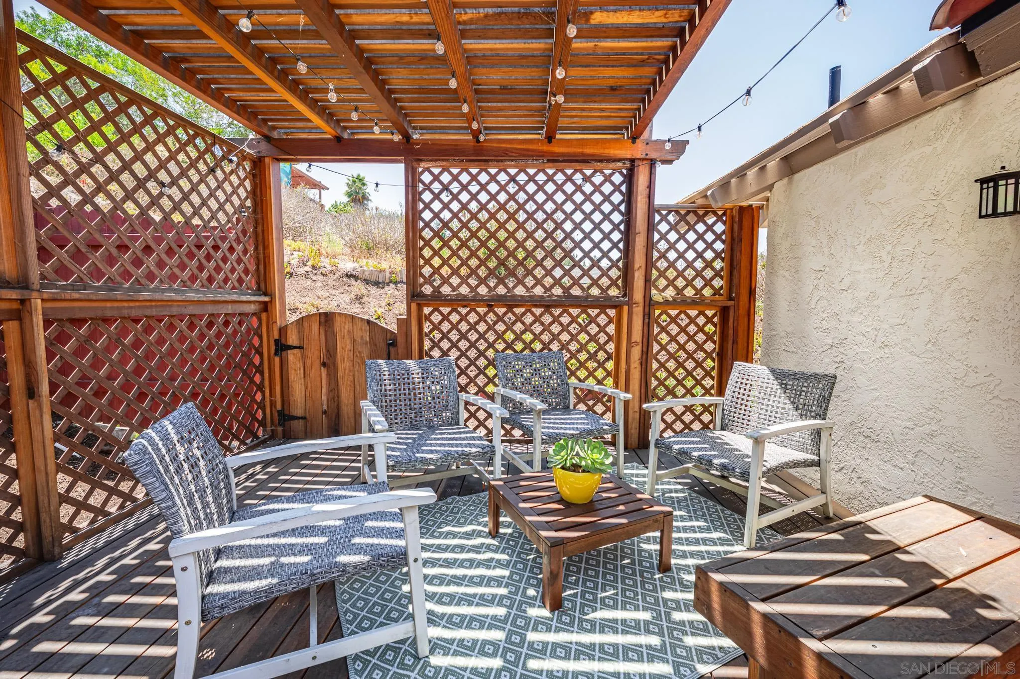 https://cdn.realtyfeed.com/cdn/127/260018471/23b0b87bcd0433c0b051c7311e4430e8.webp