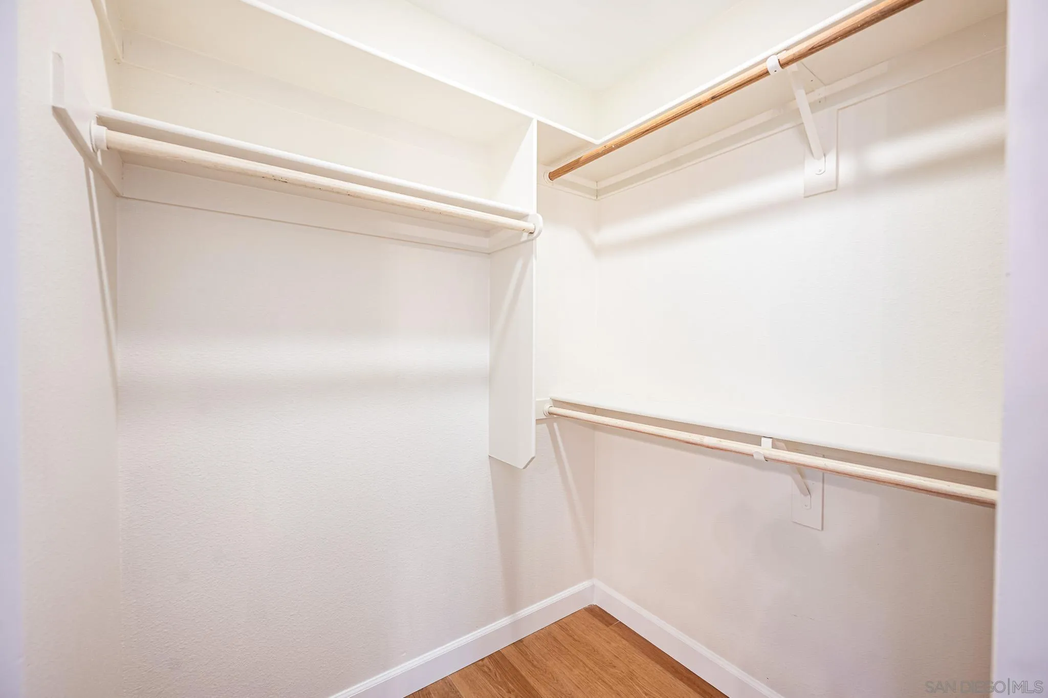 https://cdn.realtyfeed.com/cdn/127/260018471/8d683dd0ea608938c80c7a0ea5a9146e.webp