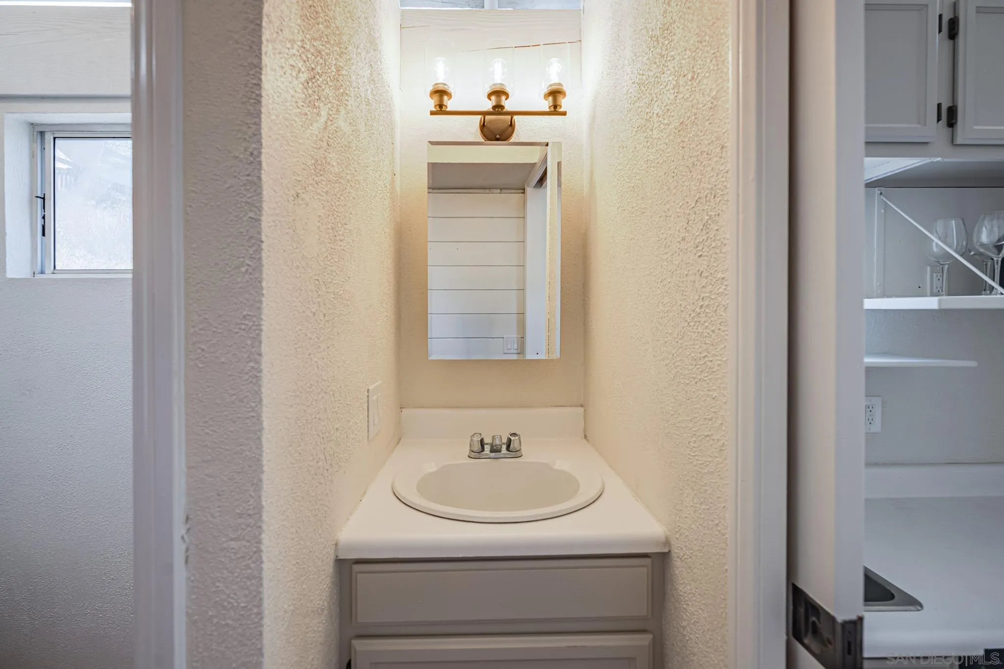 https://cdn.realtyfeed.com/cdn/127/260018471/c291a3fe7e373d4a14d2934c15739c1d.webp
