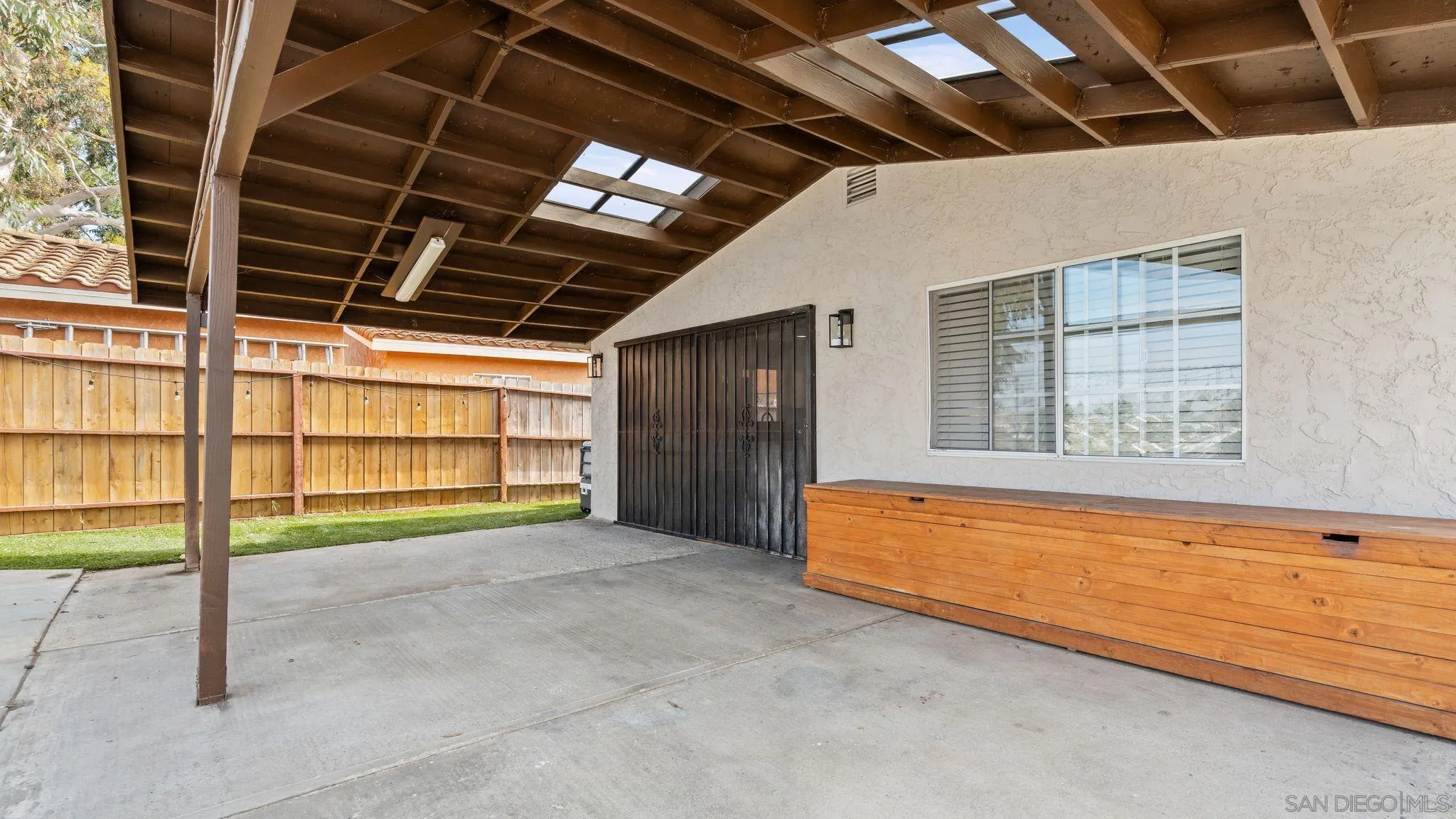 https://cdn.realtyfeed.com/cdn/127/260018472/8a6bbe4b0711096703085c43434e2316.webp