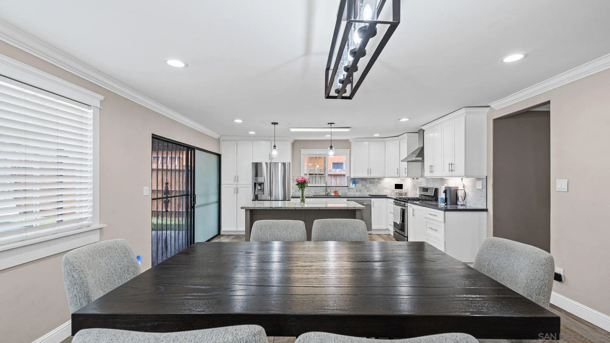 https://cdn.realtyfeed.com/cdn/127/260018472/e0e5cdae5fda08a64fed5df46c09faaf.webp
