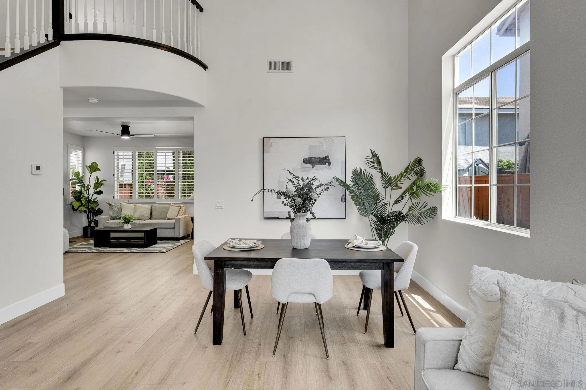 https://cdn.realtyfeed.com/cdn/127/260018474/fa6d8a826ce6c9e71ee79bb11fea85af.webp
