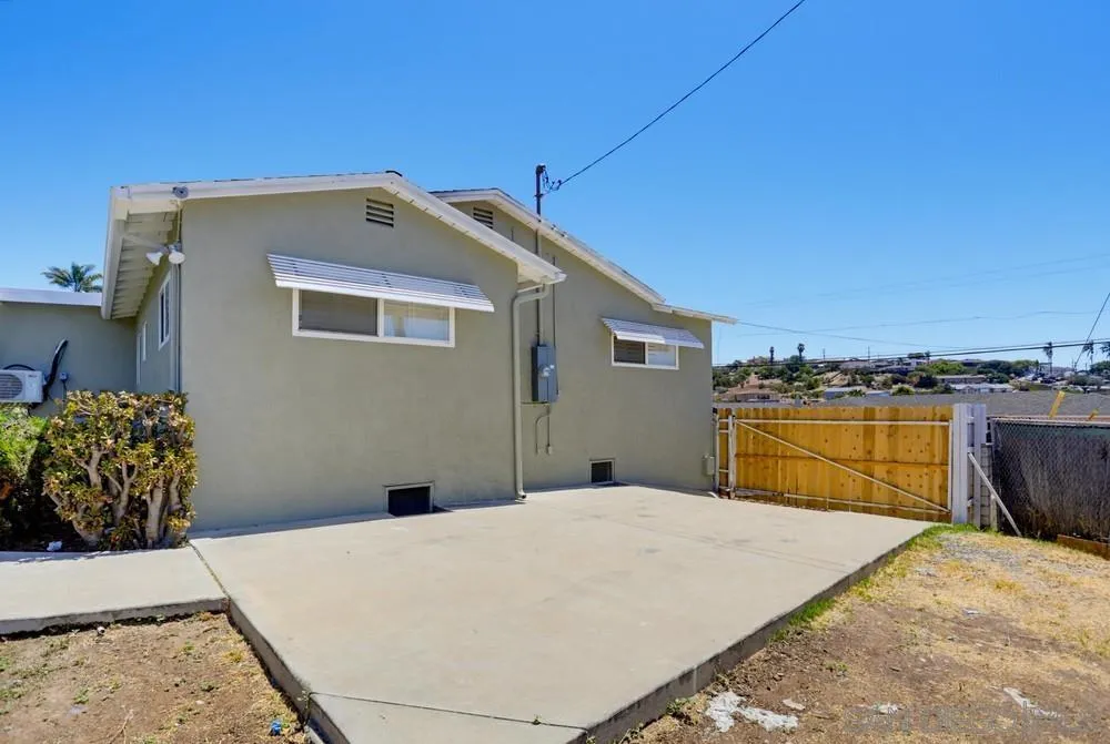 https://cdn.realtyfeed.com/cdn/127/260018476/0f7df10b4b2b4efefa667d6a75aa6792.webp