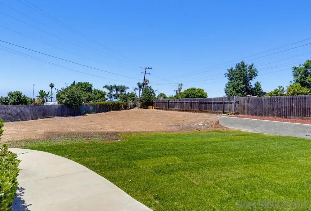 https://cdn.realtyfeed.com/cdn/127/260018476/654a3d324931fd3796e8bf2e741a32a8.webp