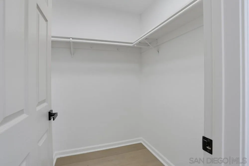 https://cdn.realtyfeed.com/cdn/127/260018476/7eca8ab2d1179dd4bb7e144a4bdfe9d4.webp