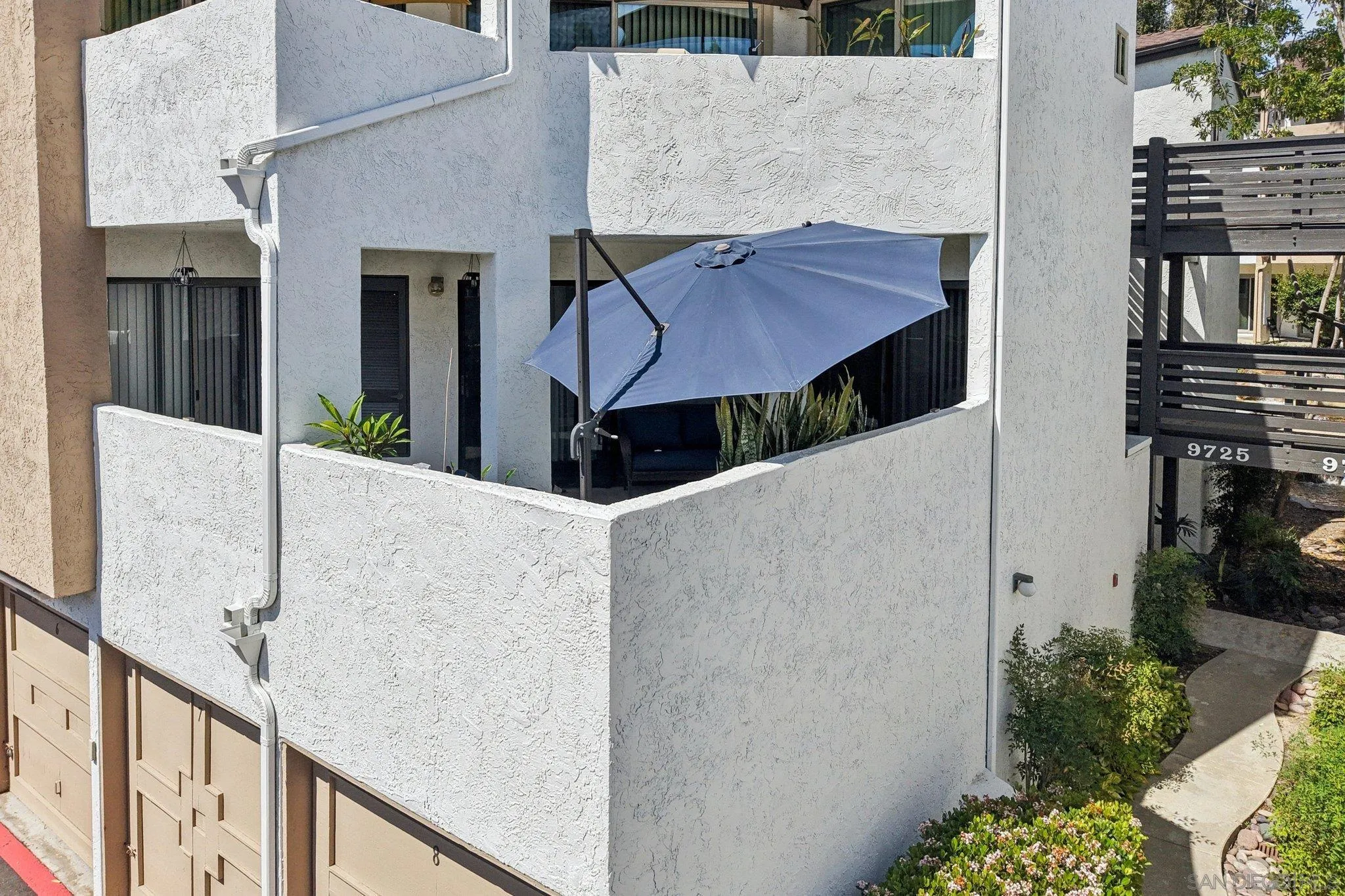 https://cdn.realtyfeed.com/cdn/127/260018478/c6e5eba18459f1d047f51a91d15af66d.webp