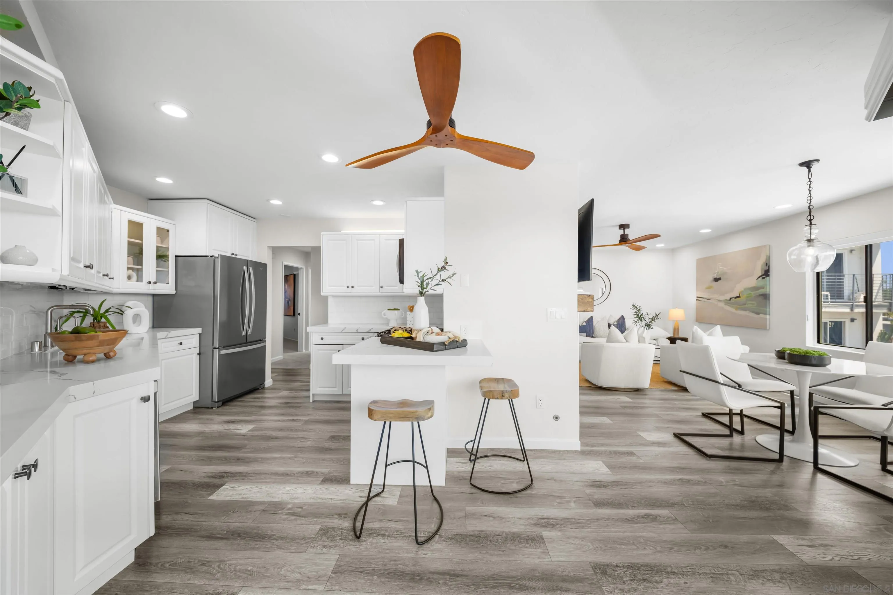 3955 Honeycutt St Unit 202, San Diego, CA 92109 - Photo 4 of 40, San Diego, CA