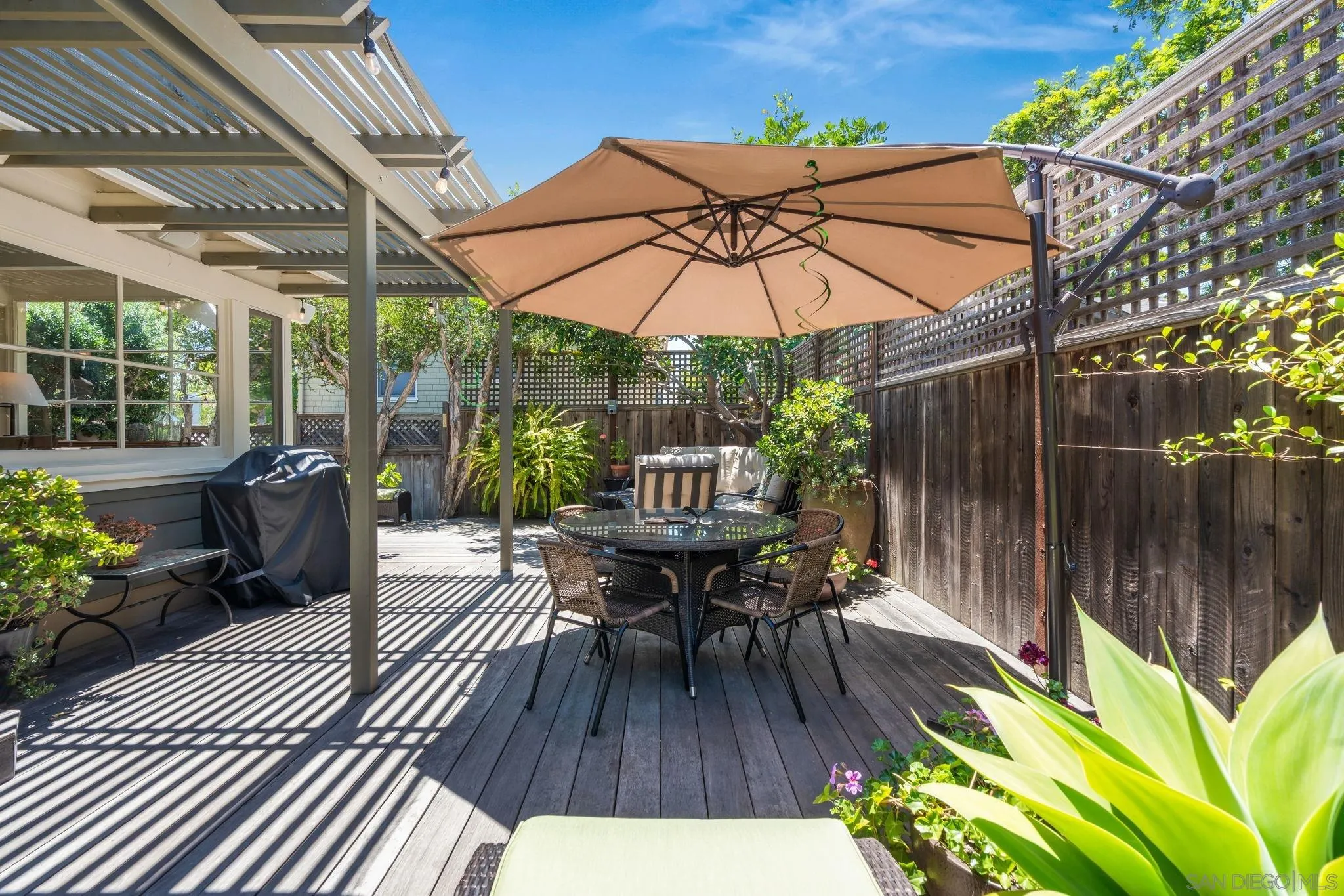 https://cdn.realtyfeed.com/cdn/127/260018482/87a30c643cb66472d92b88060d949d75.webp