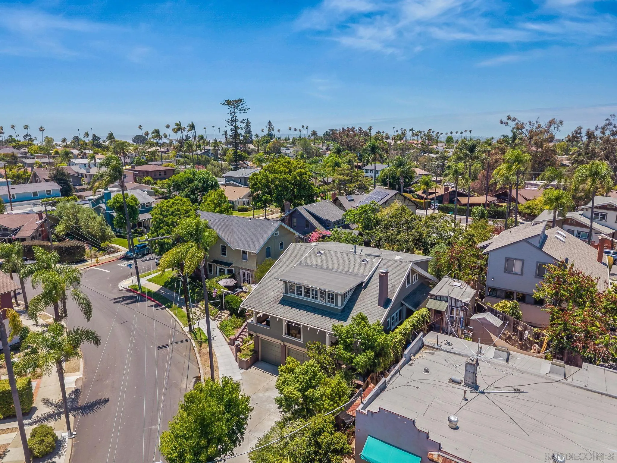 https://cdn.realtyfeed.com/cdn/127/260018482/a6f2eb091a066bd2bbef1887e31d9228.webp