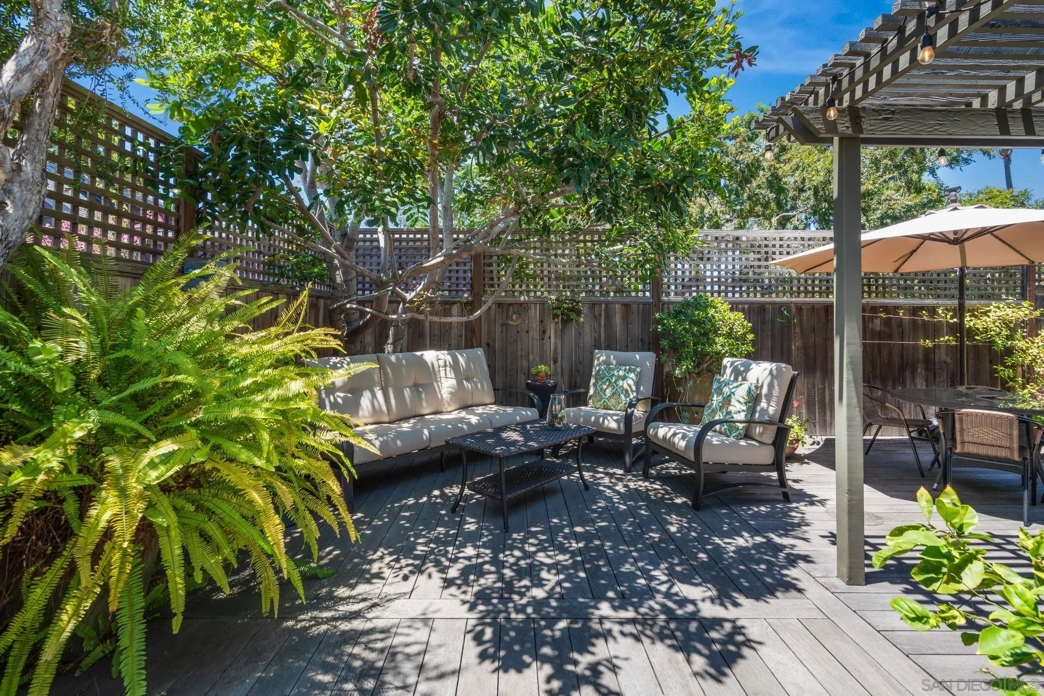 https://cdn.realtyfeed.com/cdn/127/260018482/e07bd07274bdfa47c9f0d79c9d68a385.webp