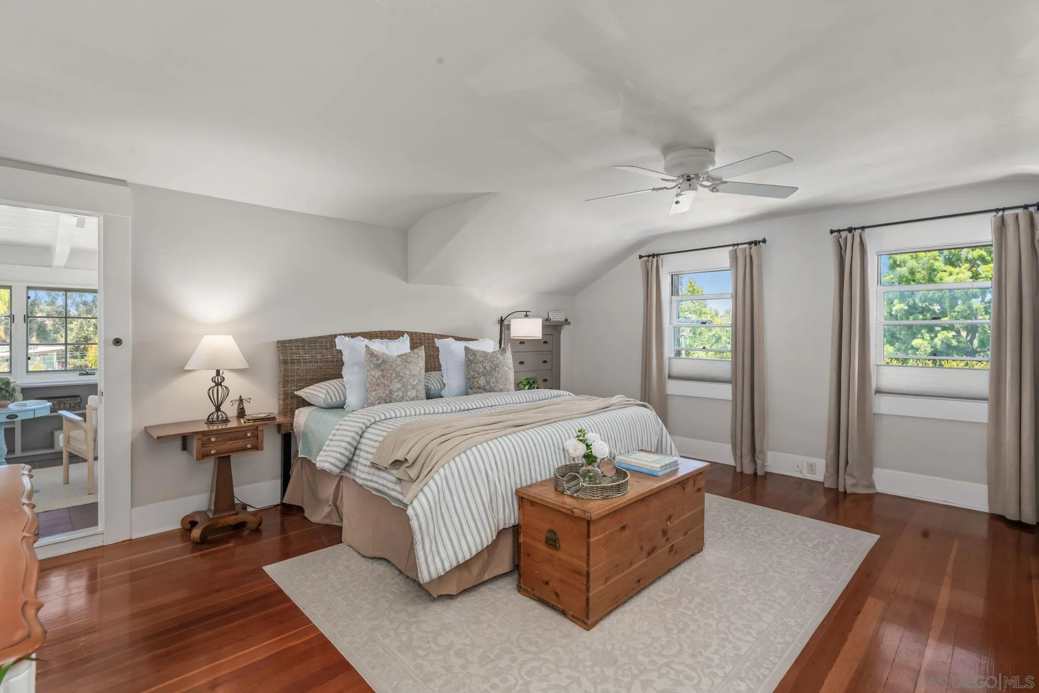 https://cdn.realtyfeed.com/cdn/127/260018482/e63d6d1bf42c47bccba3abbc2289111a.webp