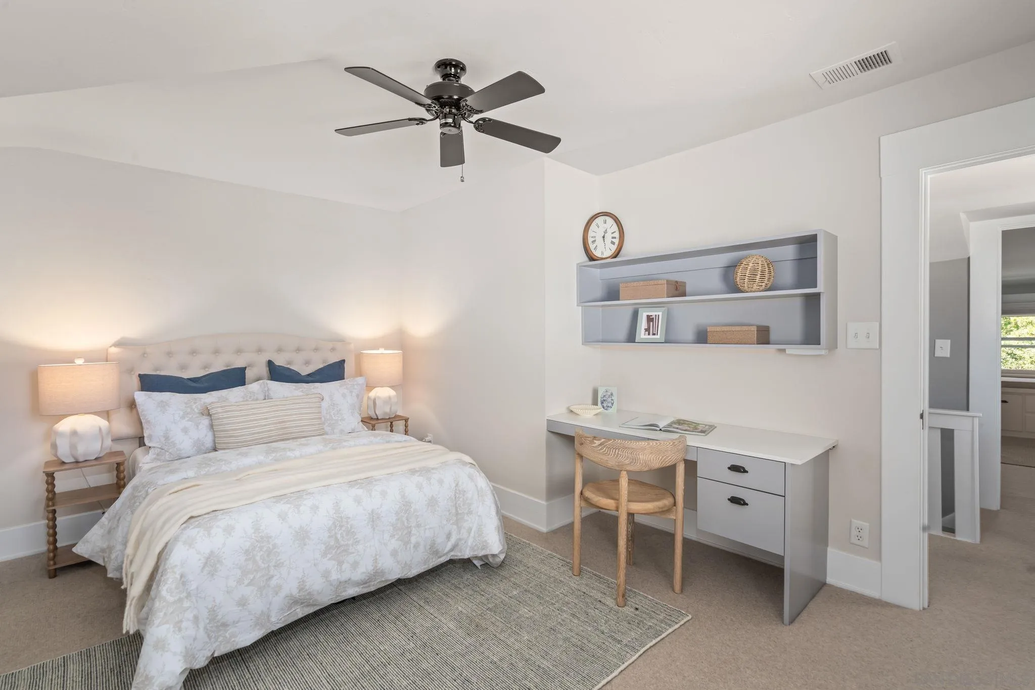 https://cdn.realtyfeed.com/cdn/127/260018482/f9a8e3a77ad2485a2ac19455daf708ec.webp