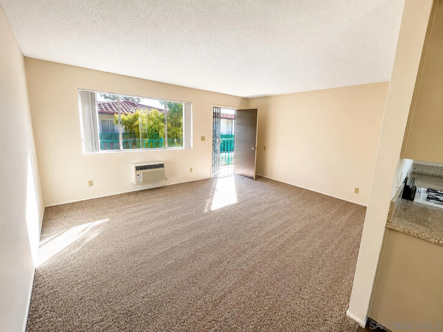 948 Chase Ave Unit H, EL CAJON, CA 92020 - Photo 5 of 16, El Cajon, CA