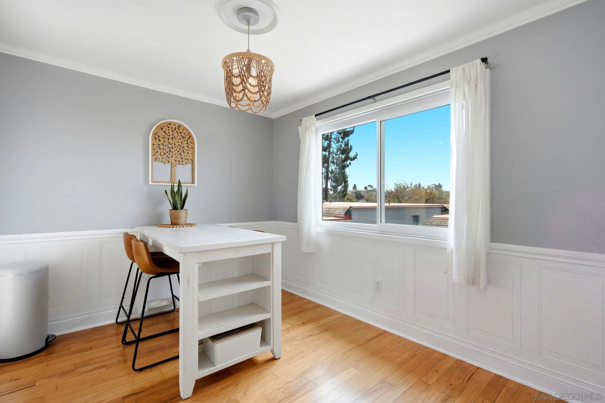 https://cdn.realtyfeed.com/cdn/127/260018491/9e4c9b8ea25d588c64357d80e8e88c10.webp