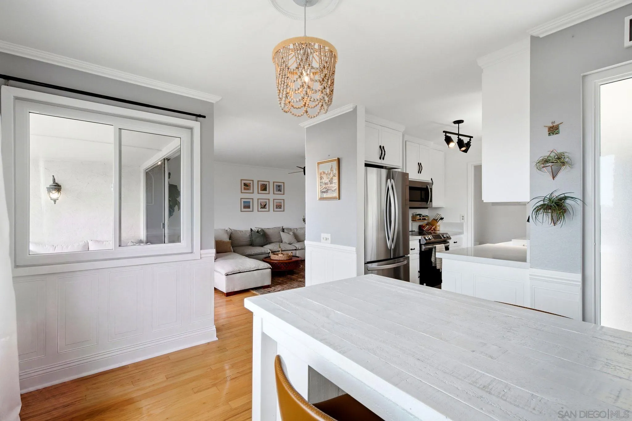 https://cdn.realtyfeed.com/cdn/127/260018491/c83f92170e3154c849f4f7e016fffdb3.webp