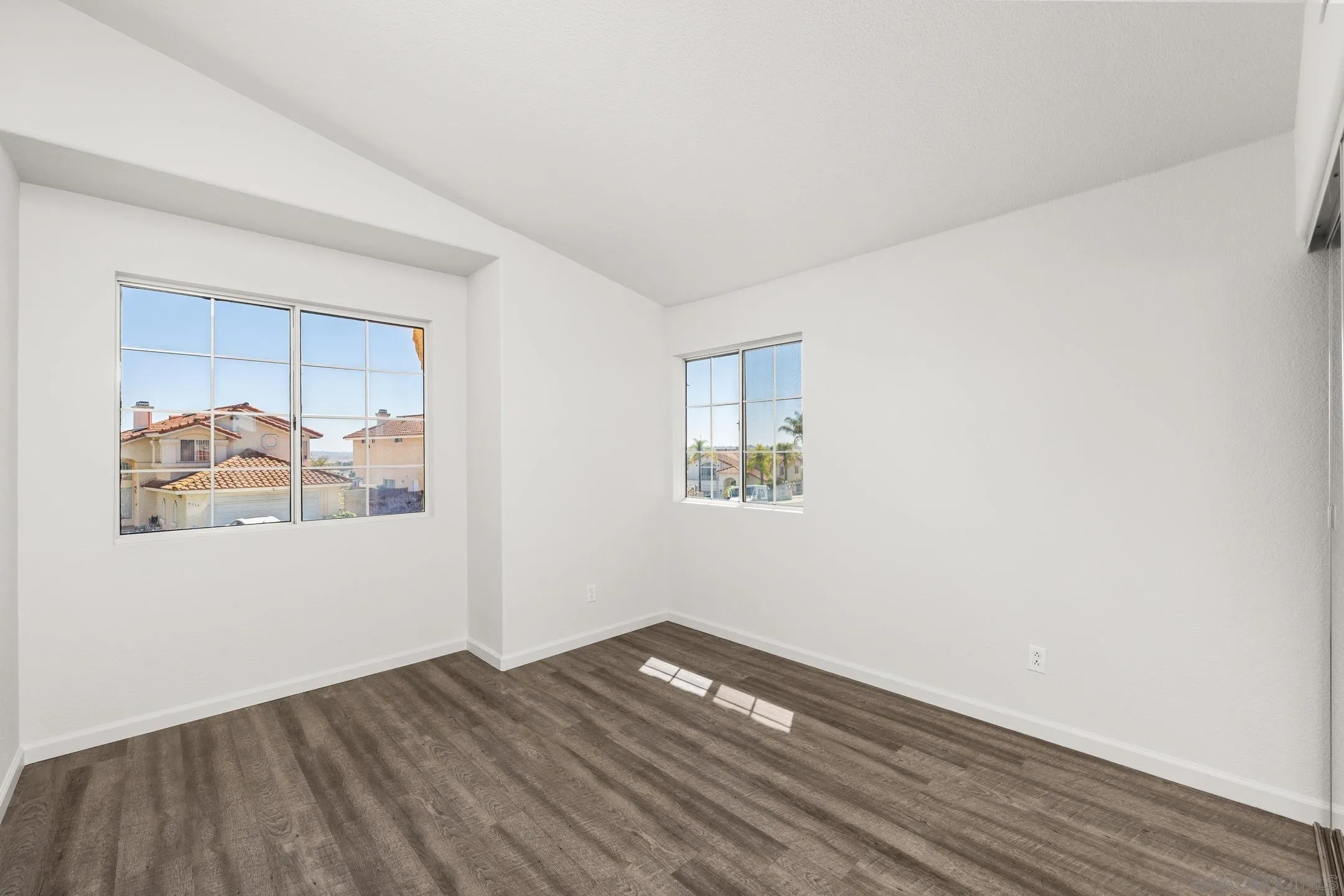 https://cdn.realtyfeed.com/cdn/127/260018494/c59a5e0c0bc43d3aead22454a510a4ee.webp
