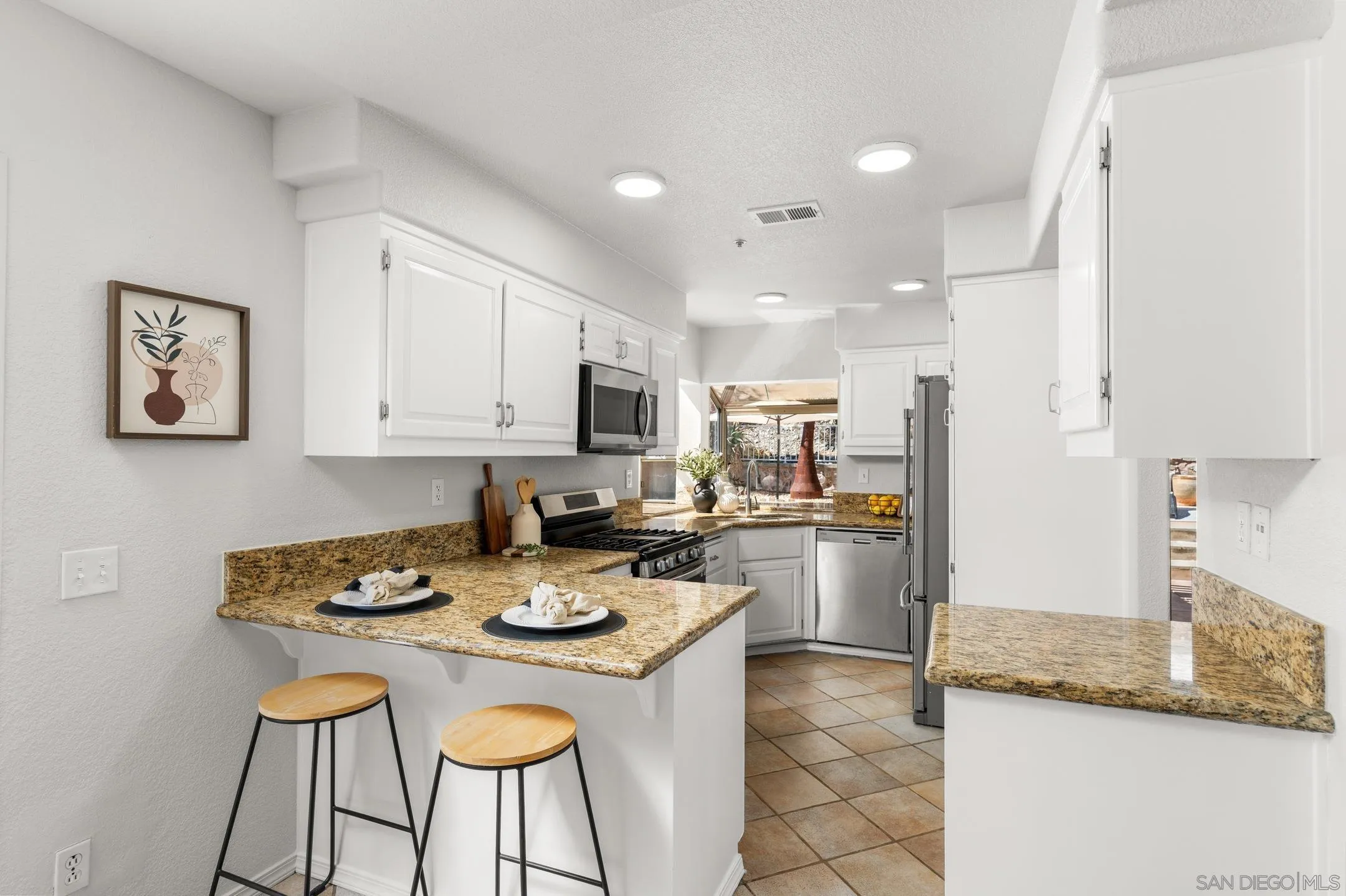 https://cdn.realtyfeed.com/cdn/127/260018494/eb16eb14c73e2b19ea1323411b29fe5e.webp