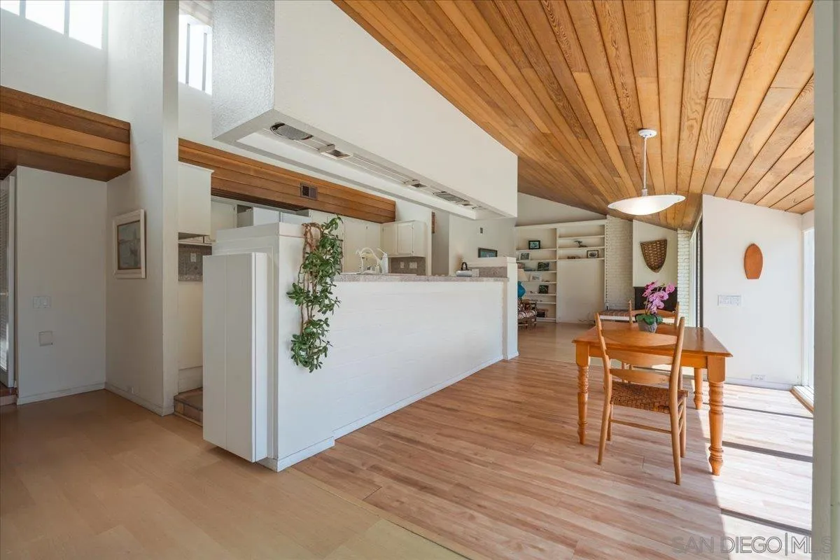 https://cdn.realtyfeed.com/cdn/127/260018499/c8004d72fe0a13c6345b2ed8e3008d0e.webp
