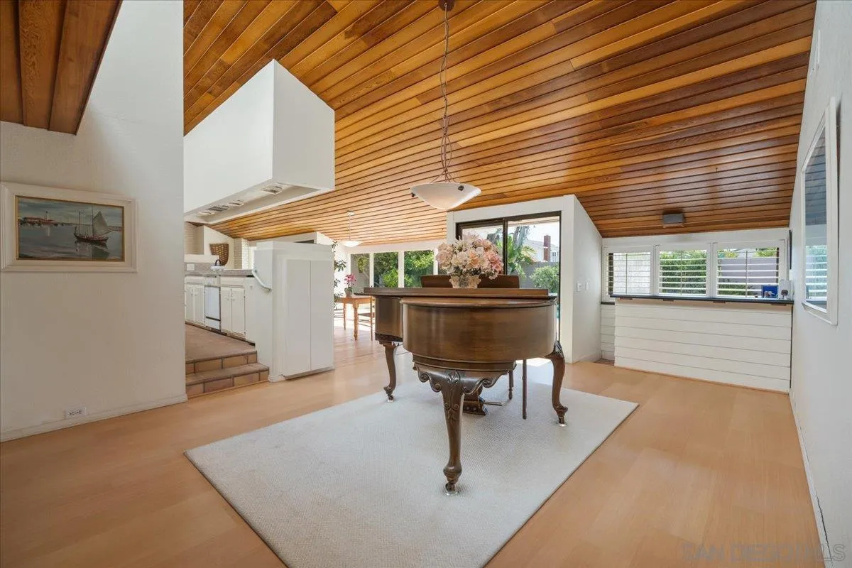 https://cdn.realtyfeed.com/cdn/127/260018499/dd0ad8a19d9d70b89ab3a8f2291d1254.webp