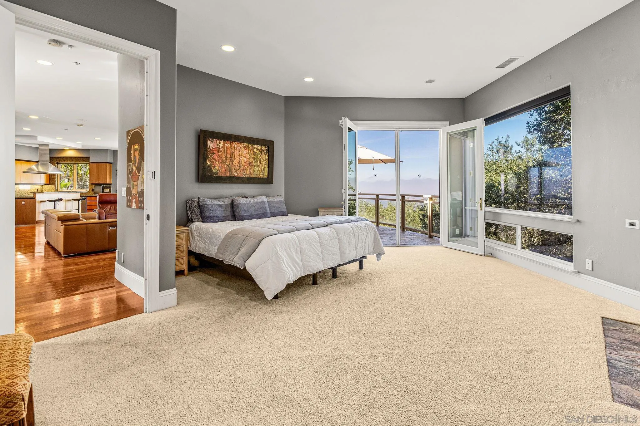 https://cdn.realtyfeed.com/cdn/127/260018500/a87db1caba4513e232819aa4372875c3.webp