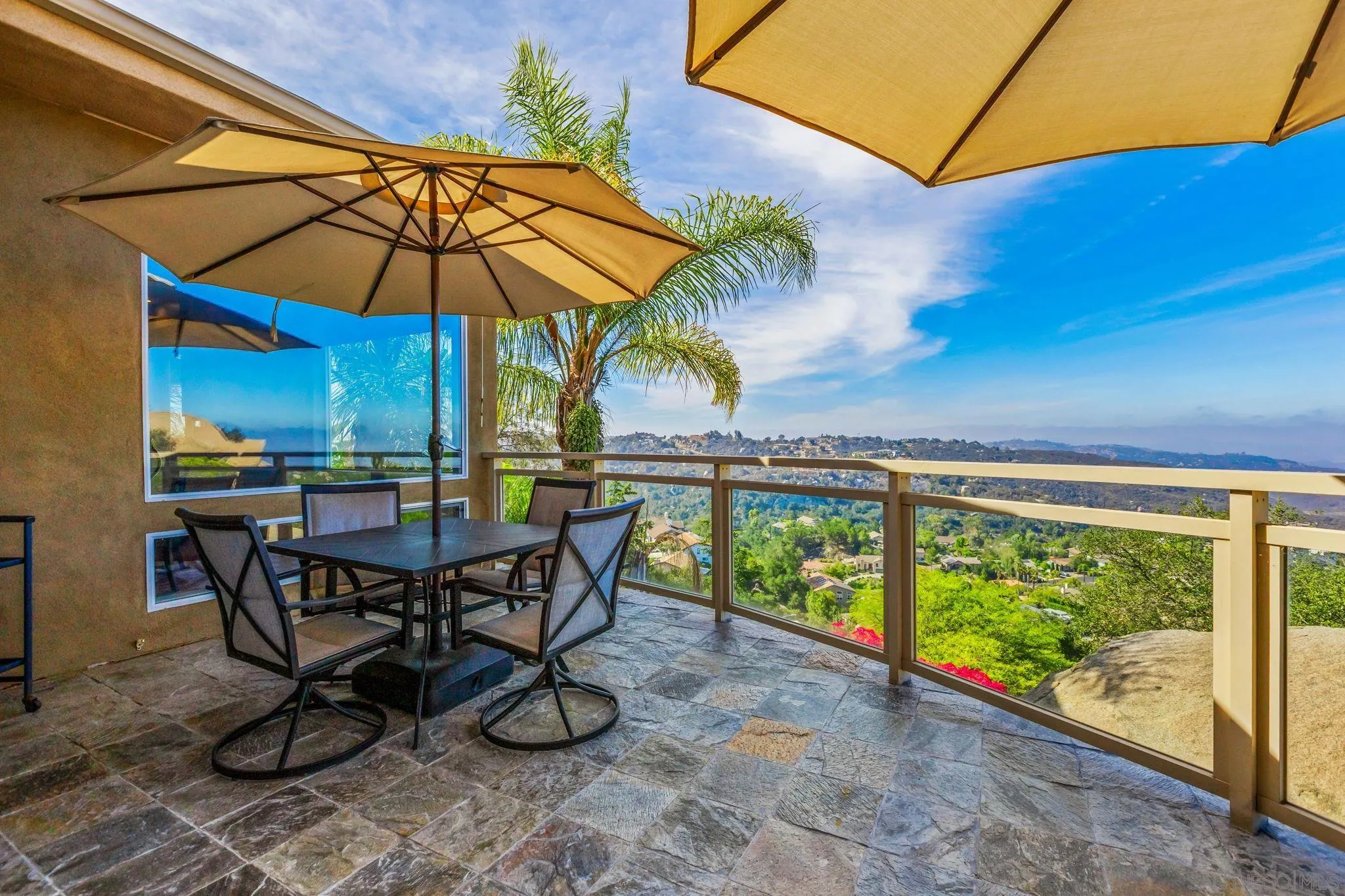https://cdn.realtyfeed.com/cdn/127/260018500/ad7945af80484d0649312e8c98cf4735.webp