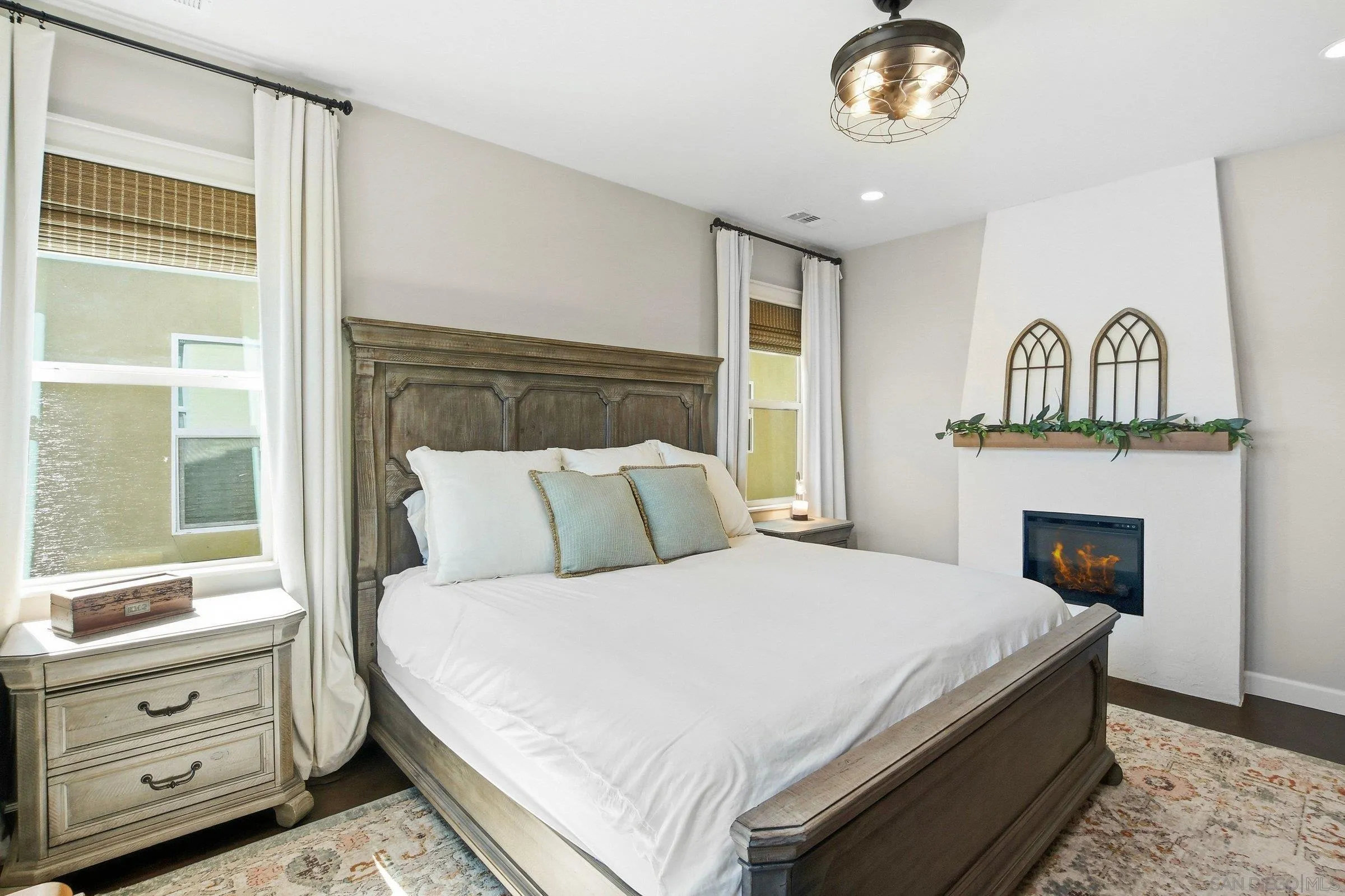 https://cdn.realtyfeed.com/cdn/127/260018501/0b3030e4dbf66e44b18638111d9b5949.webp